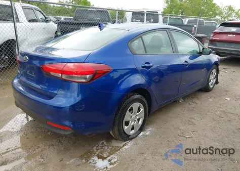 2017 Kia Forte Lx из США, поврежденный, VIN 3KPFK4A77HE047522